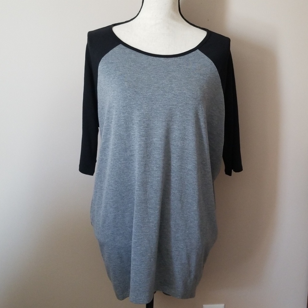 EUC LuLaRoe Irma size S